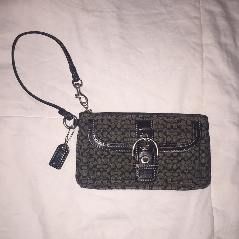 COACH vintage wristlet